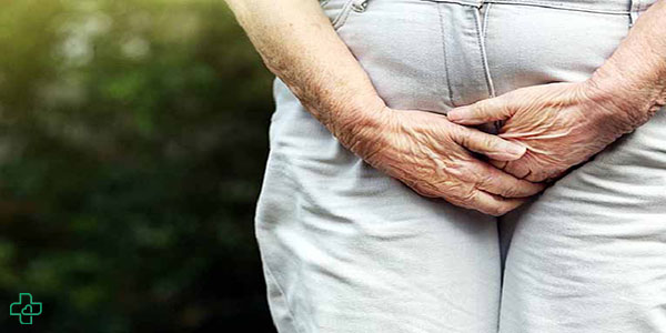 بی اختیاری ادرار در سالمندان از چیست؟