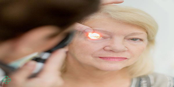 راه کار های تشخیصی آب مروارید در افراد مسن به چه طریقی امکان پذیر است؟